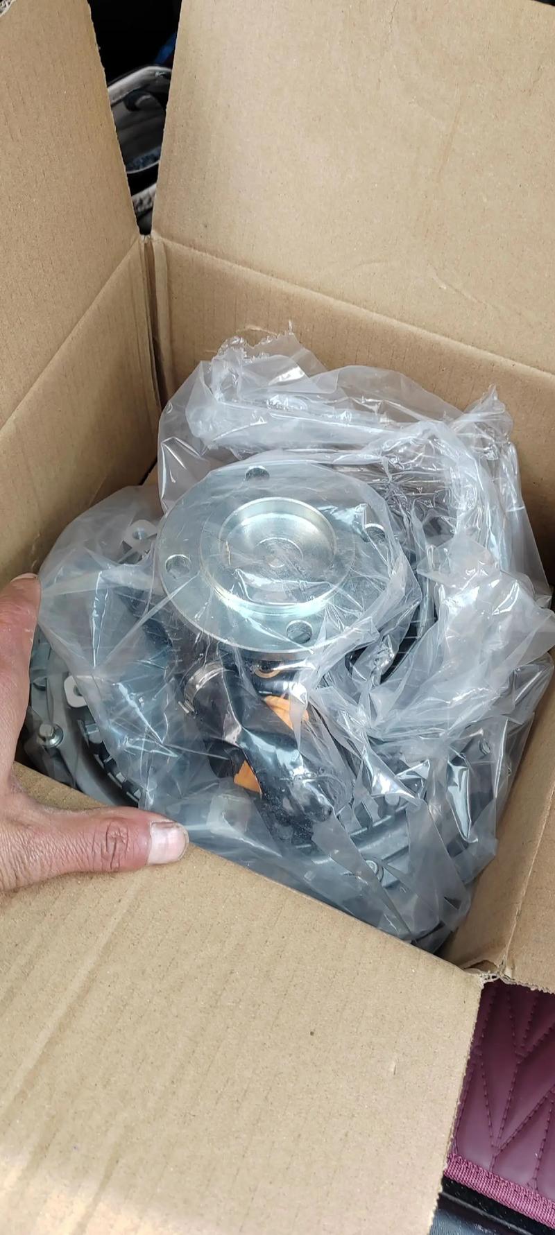 汽车散热系统核心配件指南 水箱散热器、风扇离合器与风扇叶
